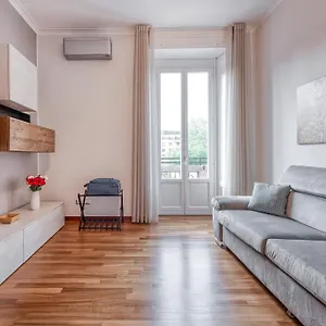 Bnbutler - Venini 14 - Tra E Buenos Aires Apartment Milan