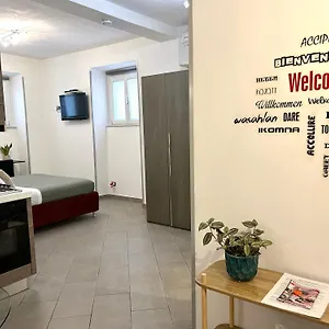Appartement Maison Latina, Rome
